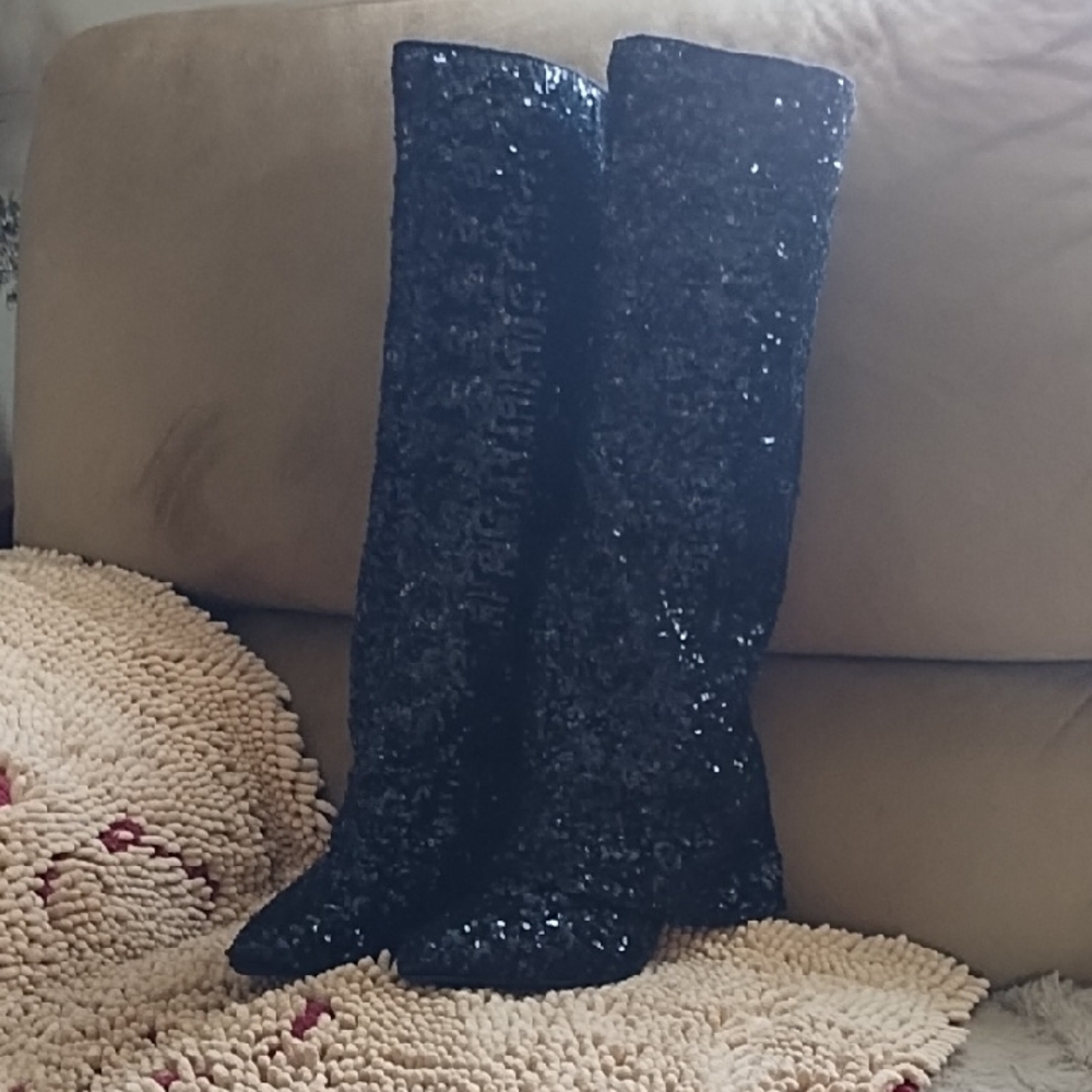 Black Boots